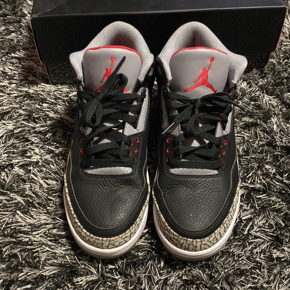 Air Jordan 3 Retro - Black Cement